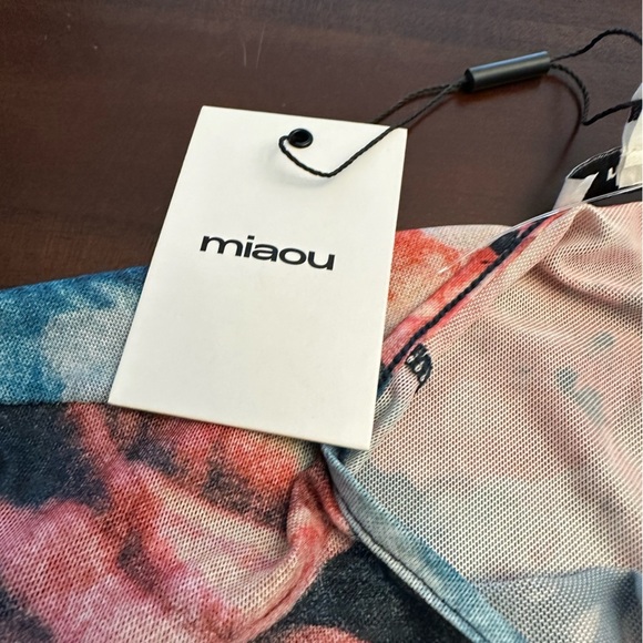 NWT MIAOU Power Mesh Long Sleeve Tee in Decades Rose (T3) - Picture 6 of 6